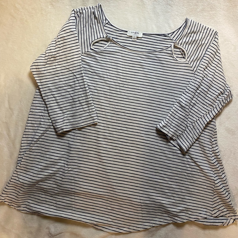 UMGEE 3/4 length sleeve blouse.